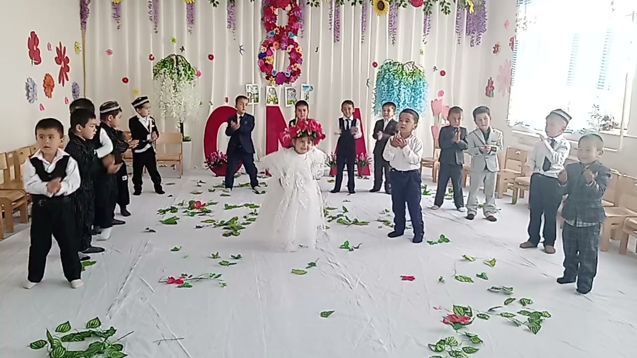 8-mart 