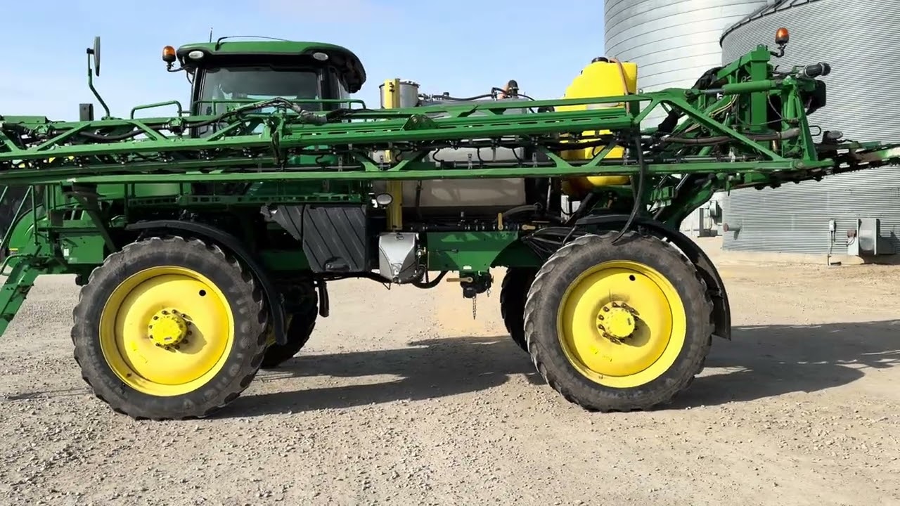 2020 John Deere R4038 Sprayer