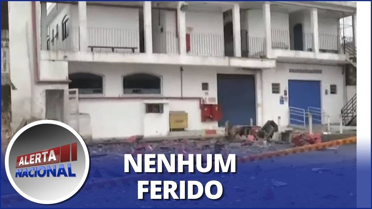 Bandidos explodem caixas eletrônicos no litoral de São Paulo