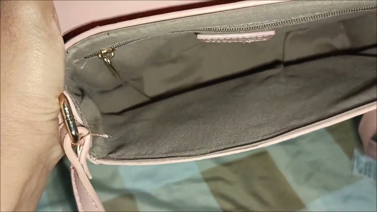 REVIEW TAS MERK 