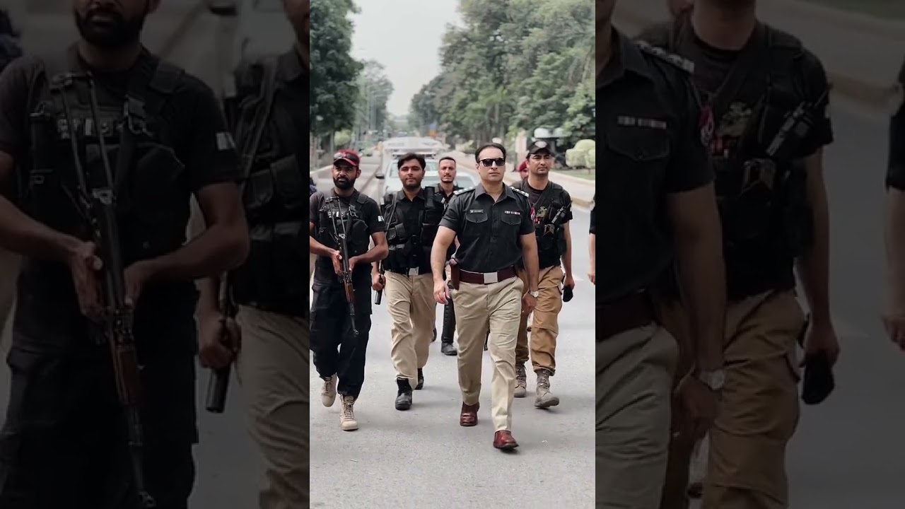 Kp police 🚨 #humanity #police #policeofficer #kpk #duet #kpkpolice #kppolice #unfrezzmyaccount