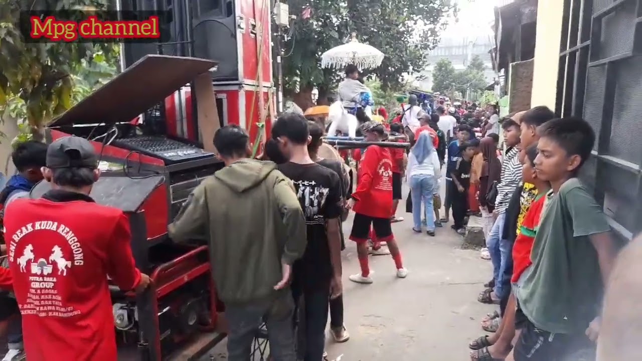Iring iringan Kuda renggong kombinasi putra saka group di babakan rawa rancaekek bandung