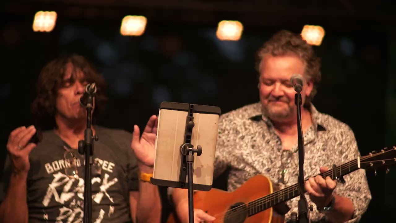 iLAND acustic  : Elrejtettél a szívedben  ( Takáts Tamás, Madarász   Gábor )  Füredi Gospel feszt.