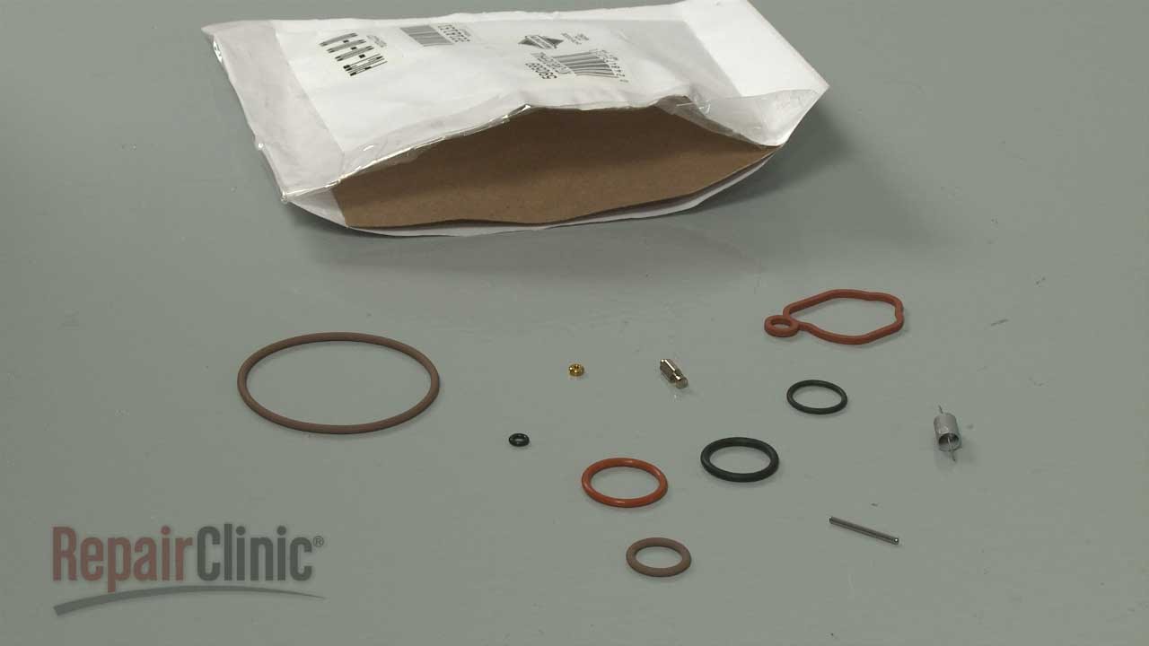 Briggs & Stratton Small Engine Carburetor Kit Part # 590589