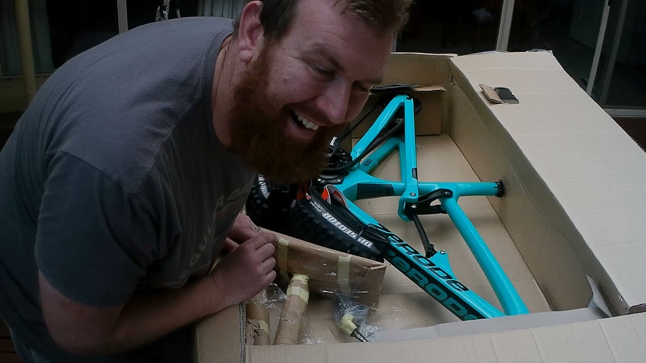 Unboxing the new whip - Zerode Katipo
