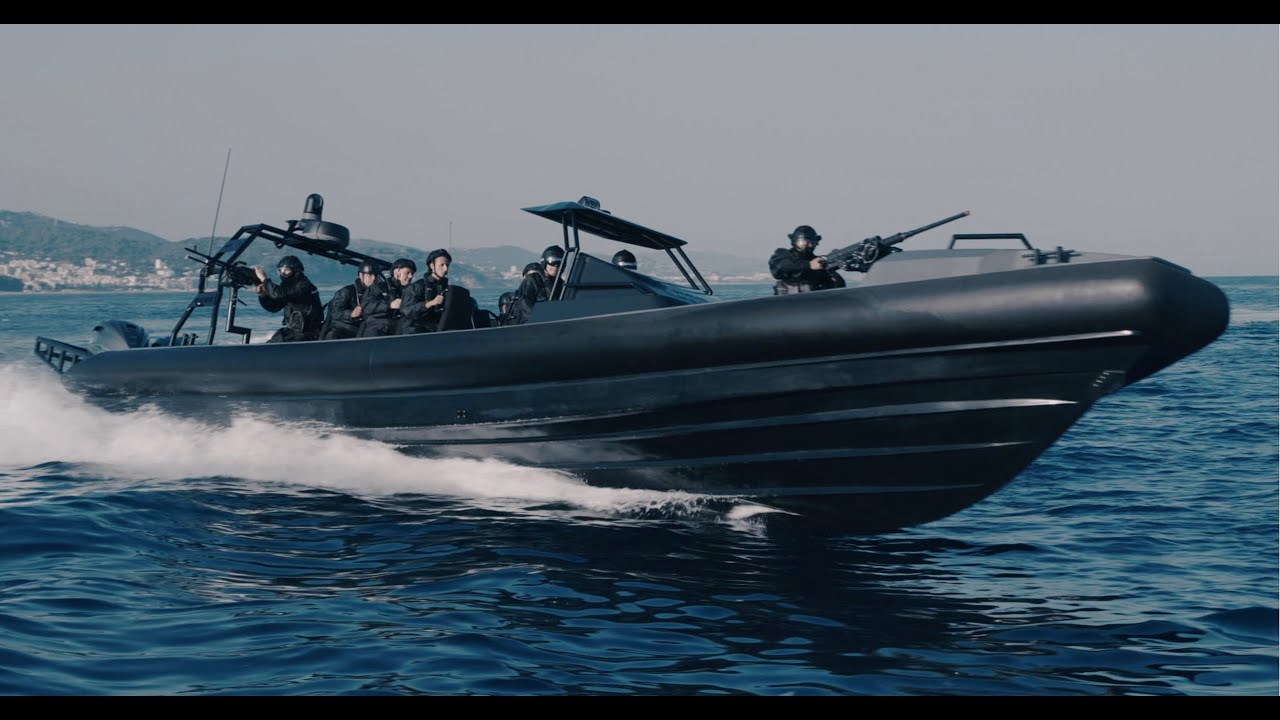 NEW ARESA BLACK FALCON (HULL CONSTRUCTION PROCESS)