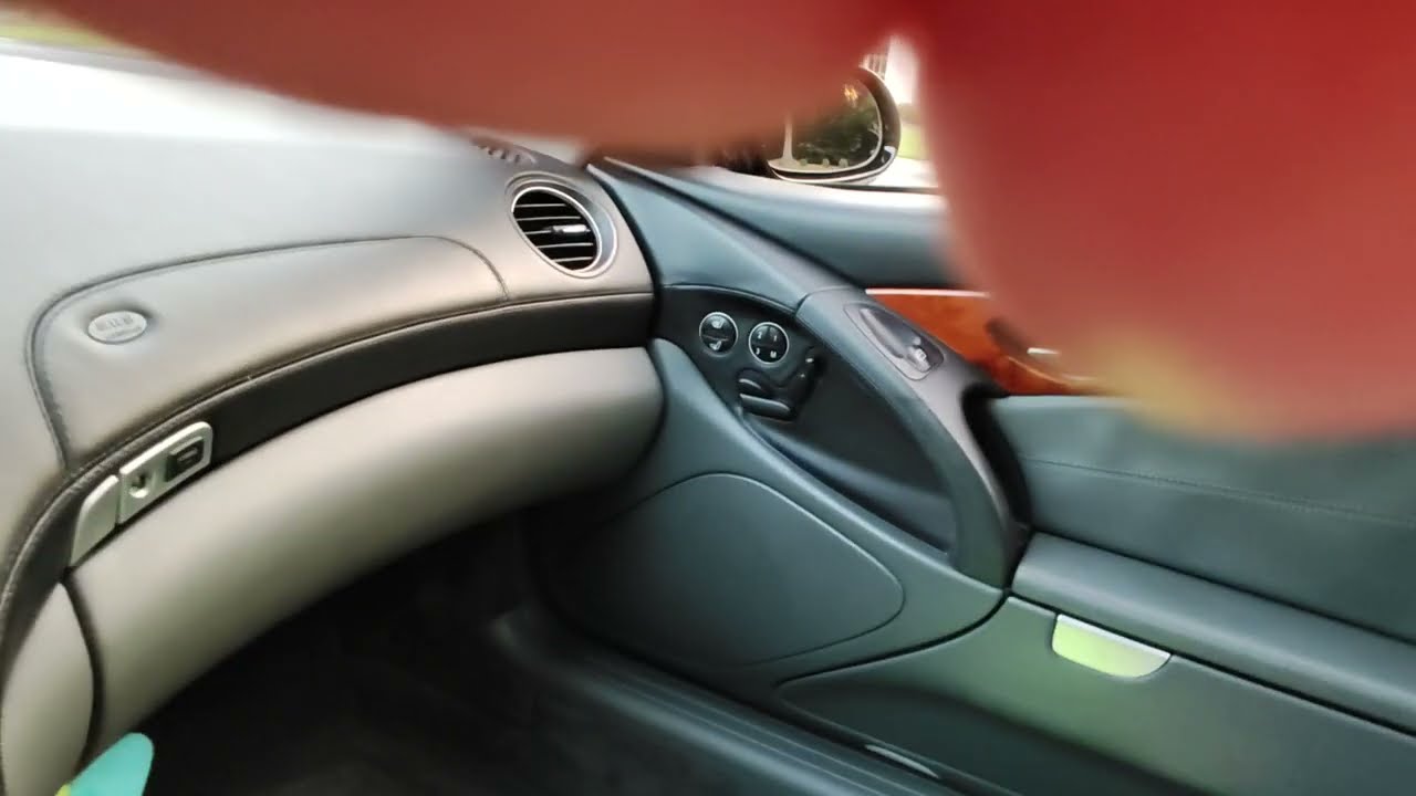 Mercedes SL500 R230- Leaking hydraulic cylinder on Vario roof!!