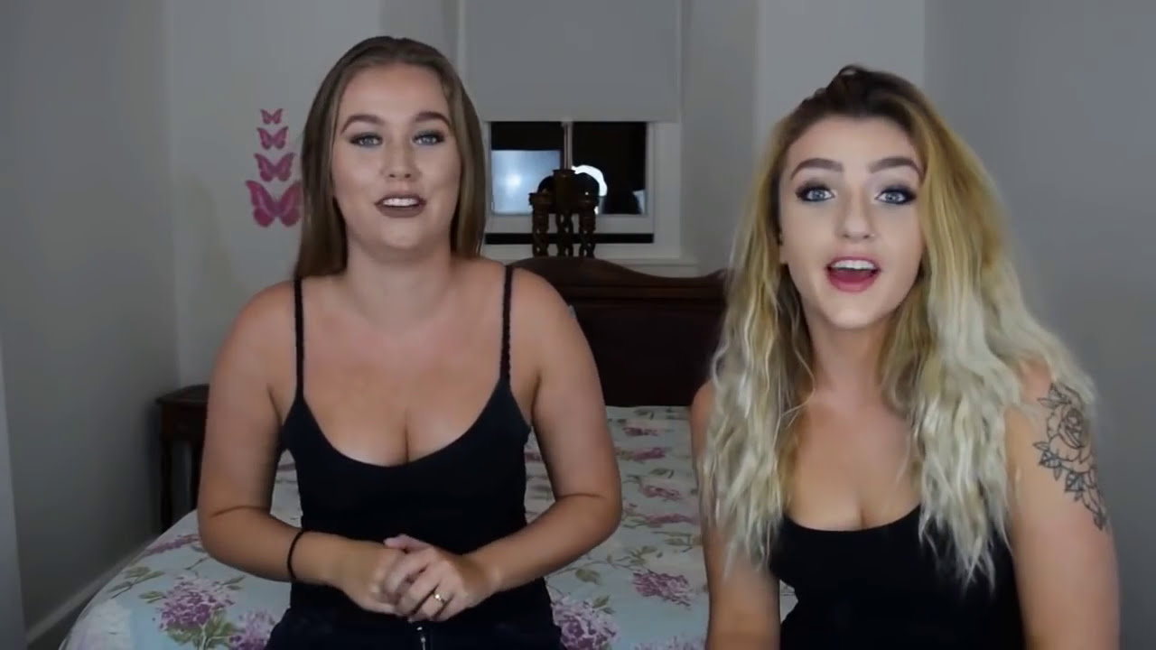 SEXY STRIP FIFA 19 WITH 2 SEXY GIRLS OMG!
