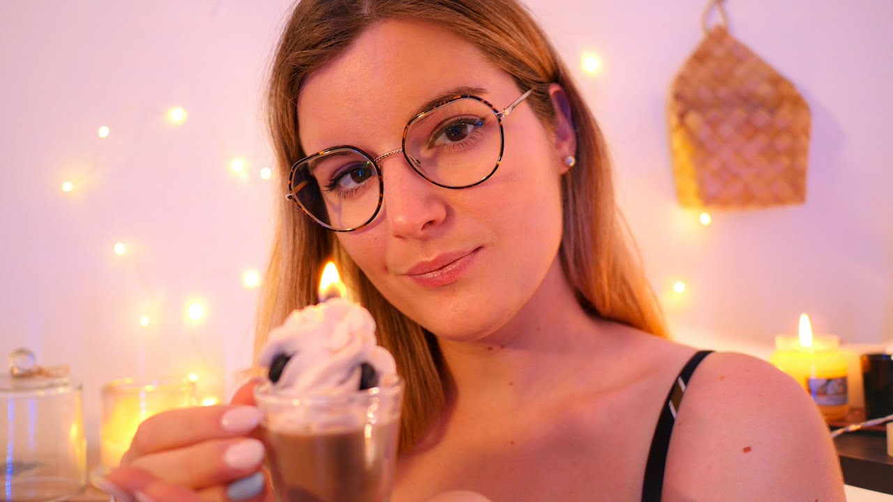 Vendeuse ASMR de délicieuses bougies trompe l’œil 🧁 (Tapping, crépitement…)