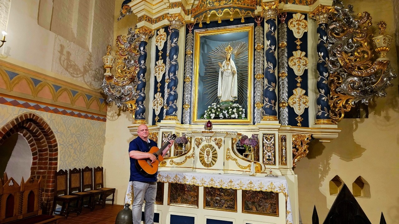 Unoszę wzrok - You Raise Me Up - Cover Live - Waldemar Tarach fiebik Schola GRATIA