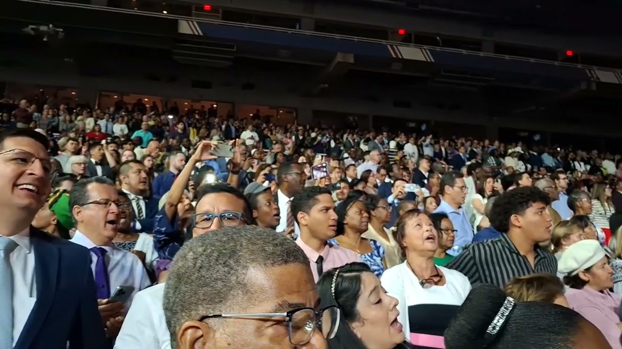 Final Sabbath @ #GCSESSION 2025 | Opening Hymn - Saints at Worship