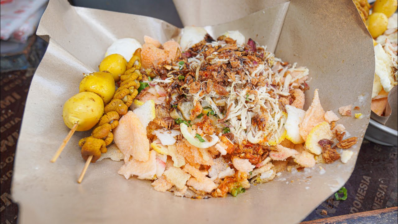 BUBUR AYAM TOPING BRUTAL DI BUNGKUS PAKE KERTAS NASI !!!