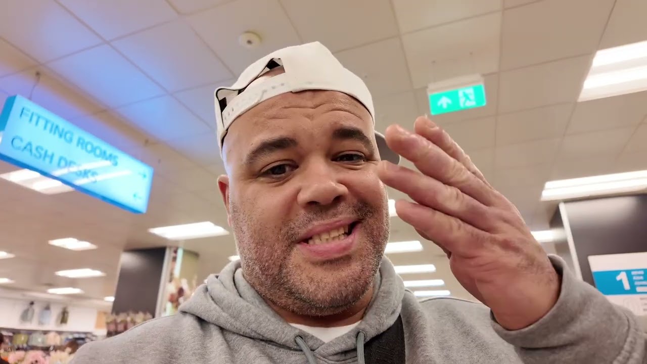 Daily vlog…. Primark and Cheeky Nando’s #fyp #vlog #primark #nandos #cheekynandos 