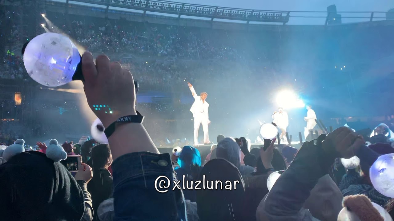 MENT + WINGS - BTS Speak Yourself at Soldier Field Chicago Day 2 051219
