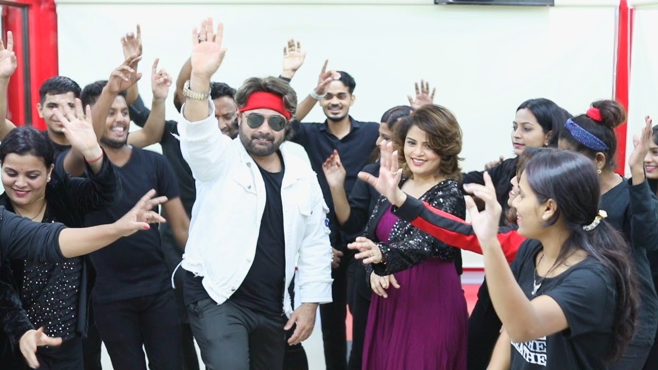 Sam Ma'am and Jas Sir with Bhosari PUNE STUDENTS ( Dance Party) In Mumbai Academy.