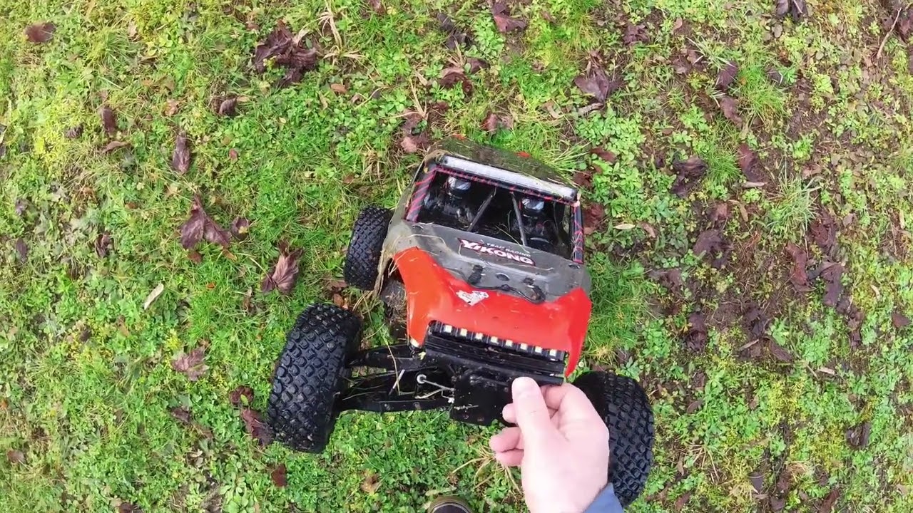 essais Yikong tb7 avec un moteur 4985 1100kv