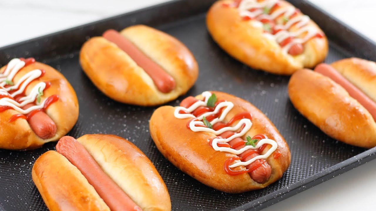 HOT DOG BUNS