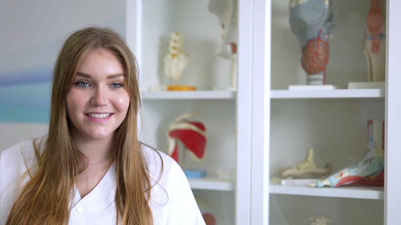 Formation de Kinésithérapie en français à Irun - Campus, vie étudiante, enseignements, professeurs