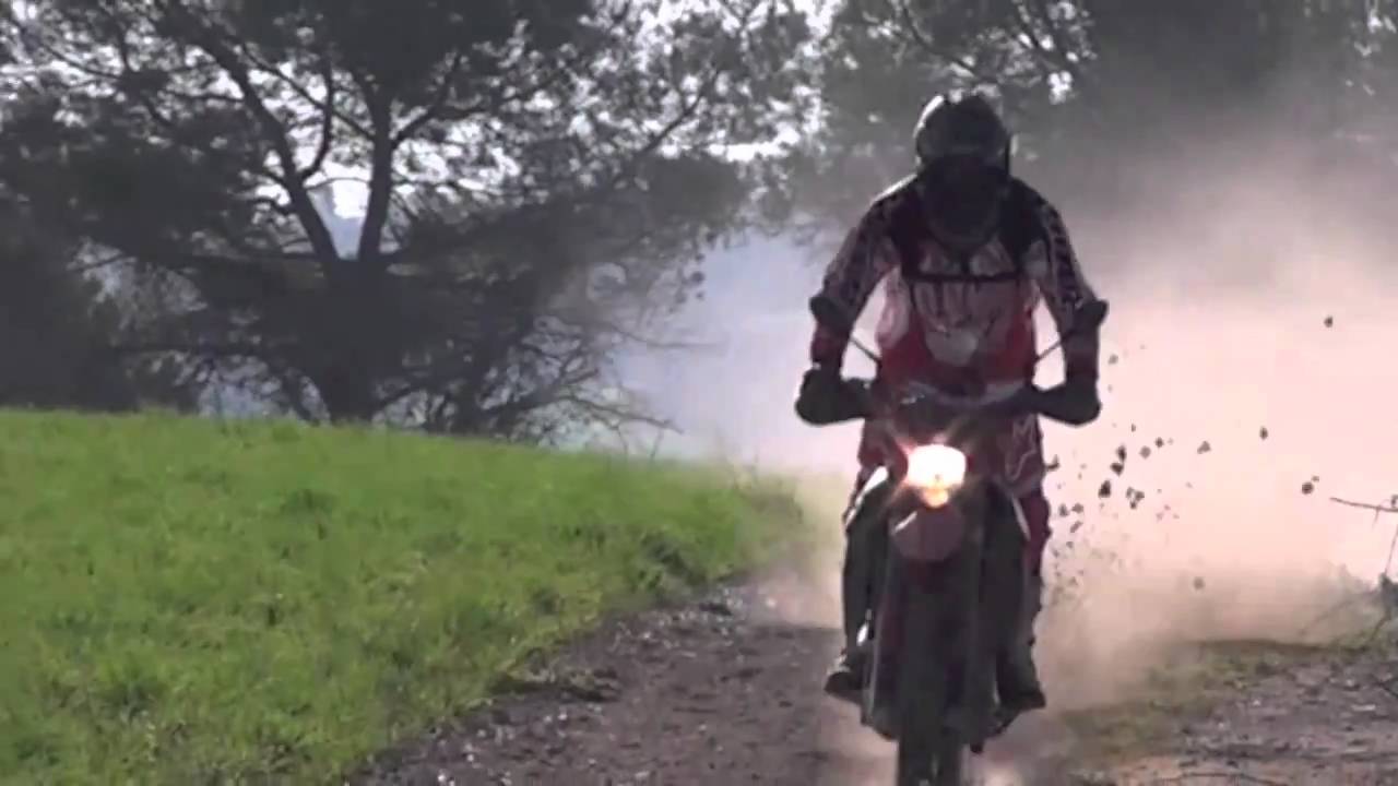 Moterus Intro Test KTM 950 Super Enduro 1