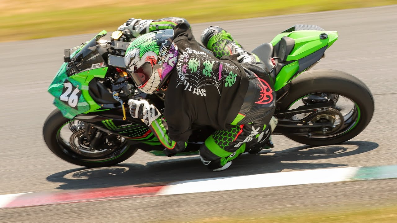 2024年10月20日 鈴鹿ツイン 朝練 うさぎクラス最後の日(T ^ T) 更なる高みを目指しMOTOクラスへ・・・の巻 Kawasaki Ninja ZX-4RR