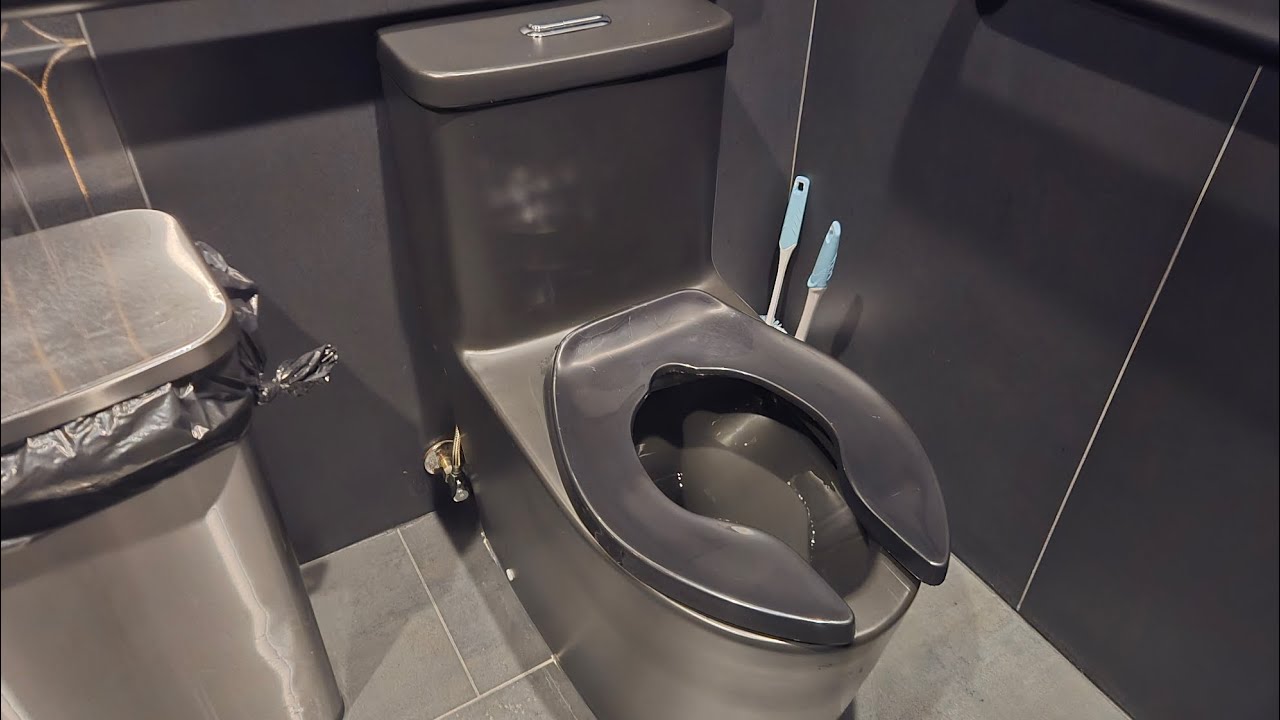 (YT FIRST) Matari Coffee Co Unisex Restroom.