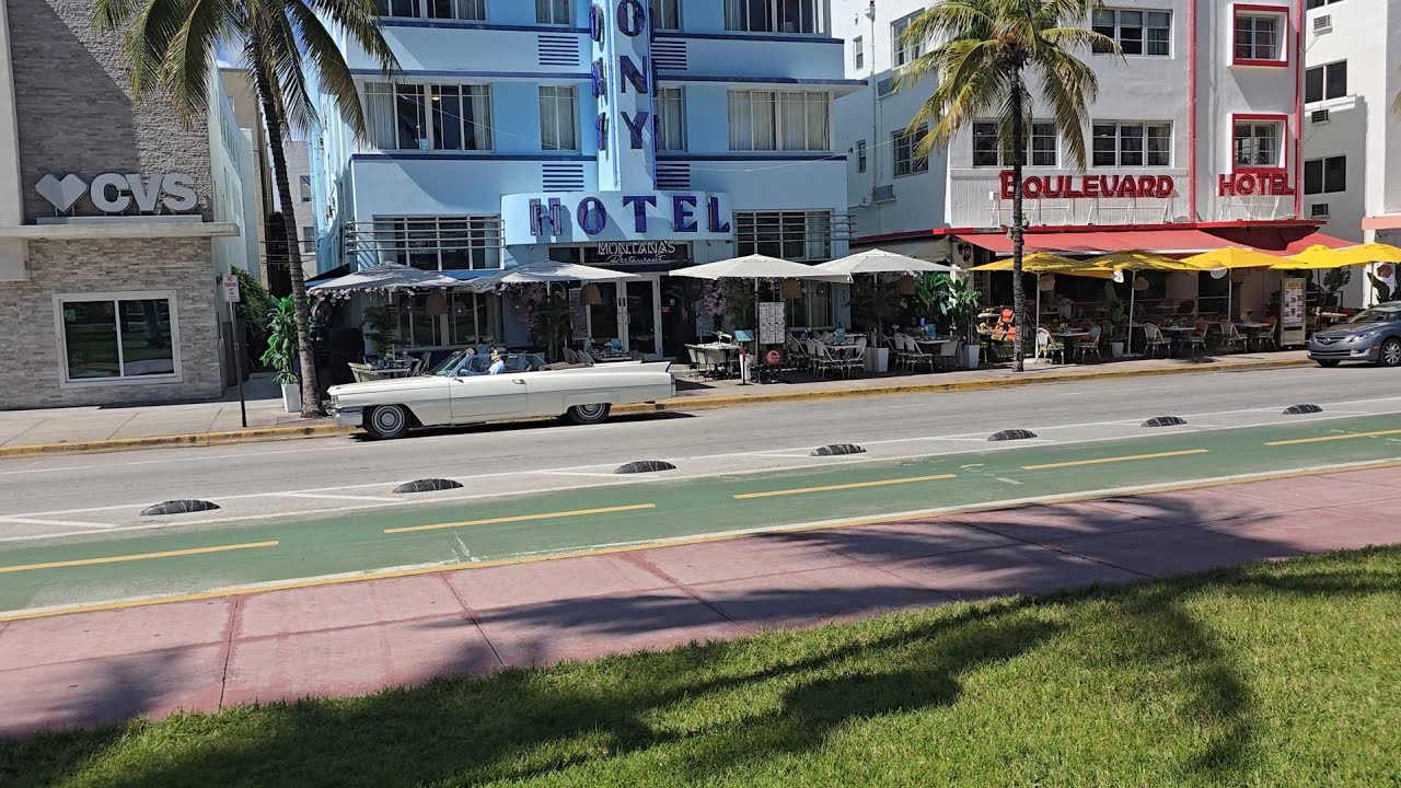 South Miami Beach Day Walk GTA 6 NPCs and a 3 Star Wanted Level 1 of 2