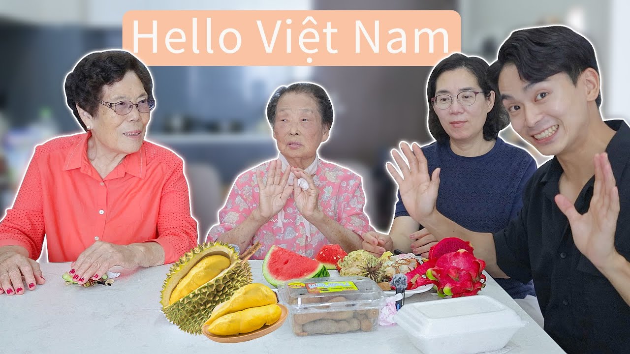Phản ứng của bà nội, bà ngoại và mẹ khi ăn Trái Cây Việt Nam!