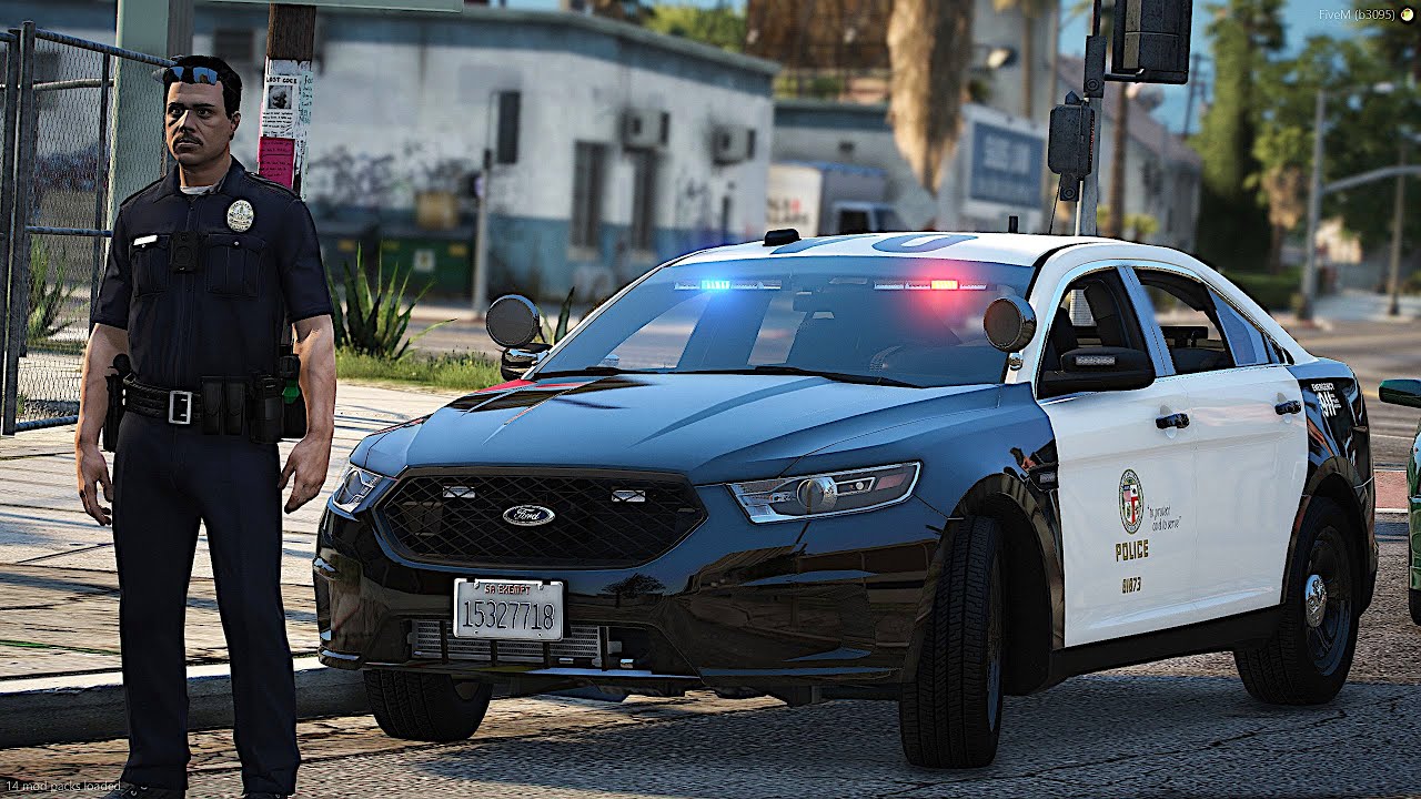 🔴 Realistic FiveM Server - LAPD (Also LIVE @Twitch.tv/InvictusLIVE)