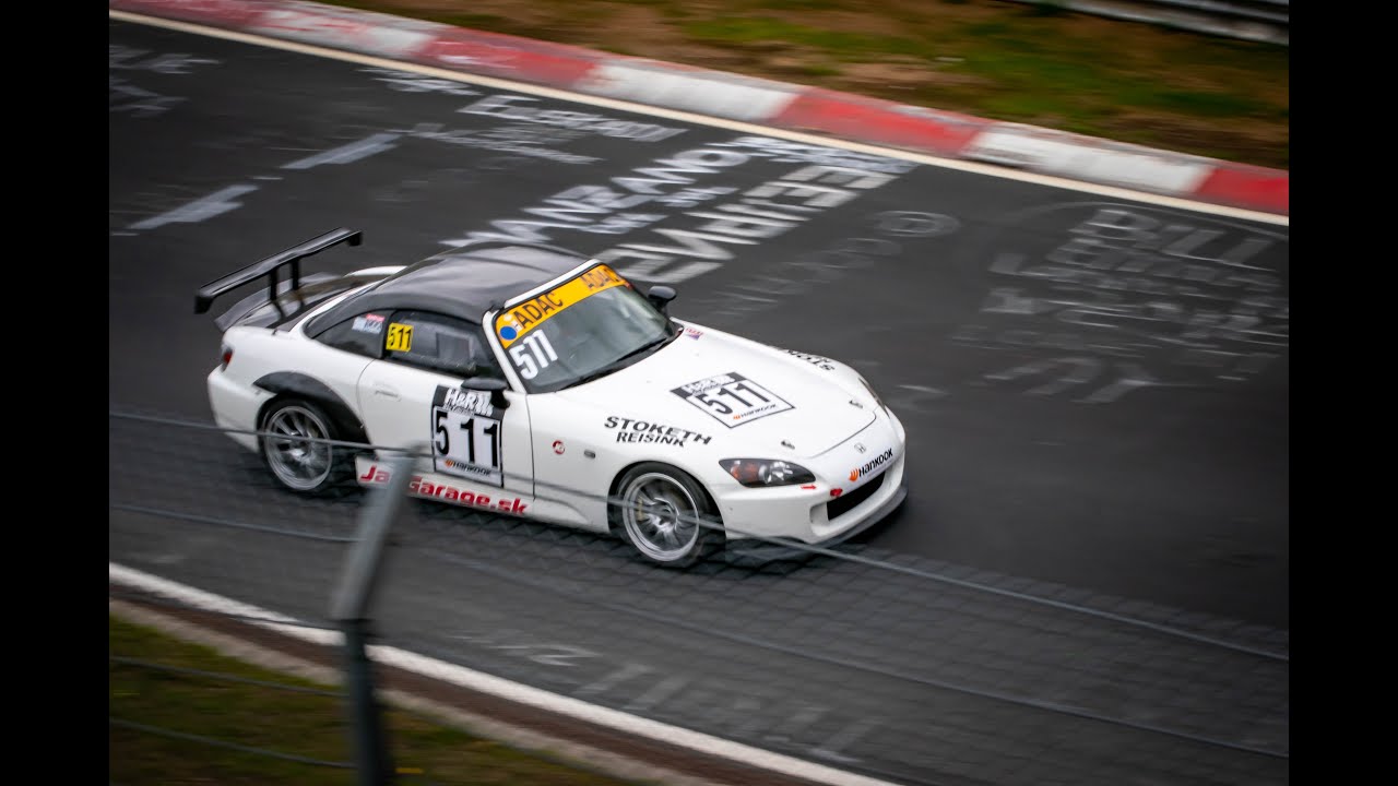 HONDA S2000 vs CLIO Nurburgring RCN race
