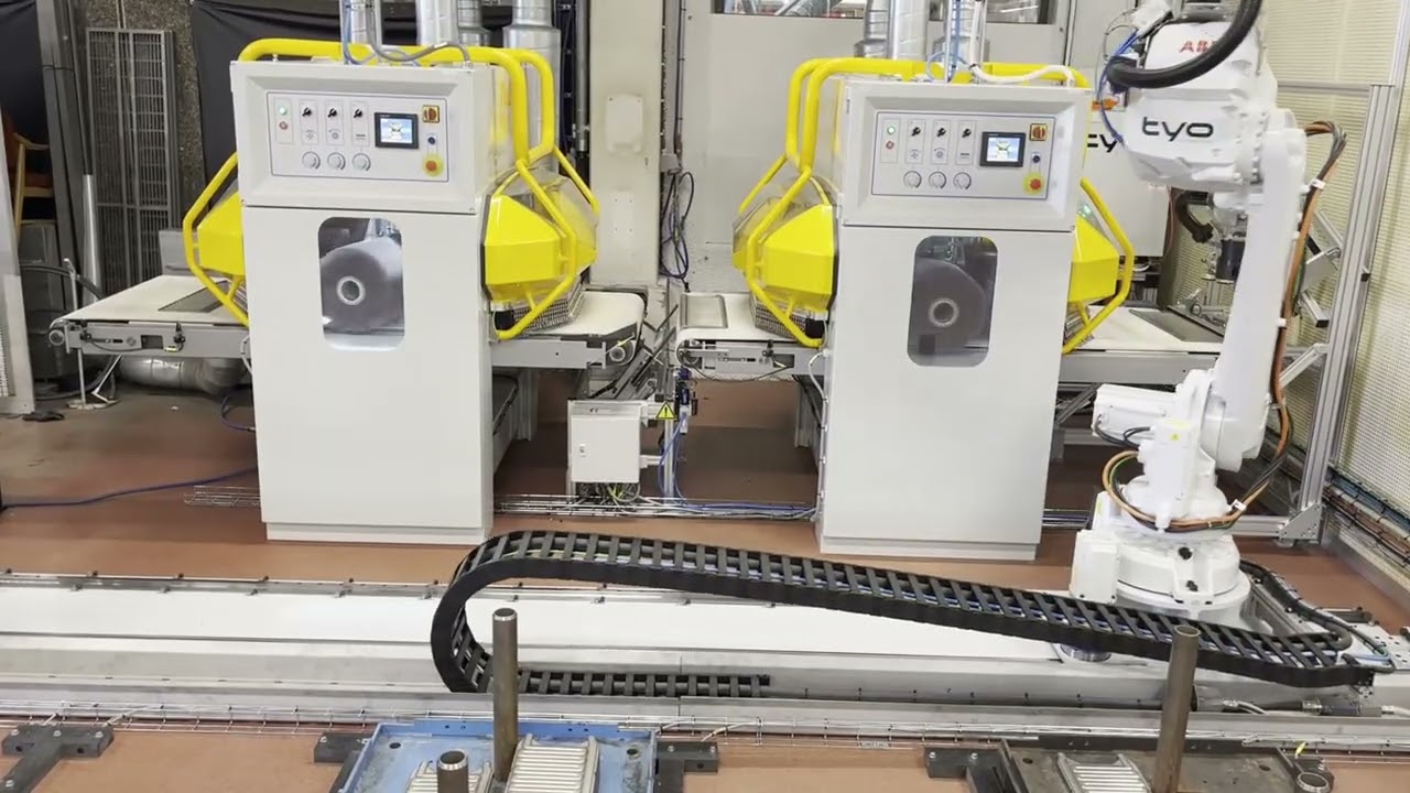 FLADDER 200/GYRO with robot in an automatic line