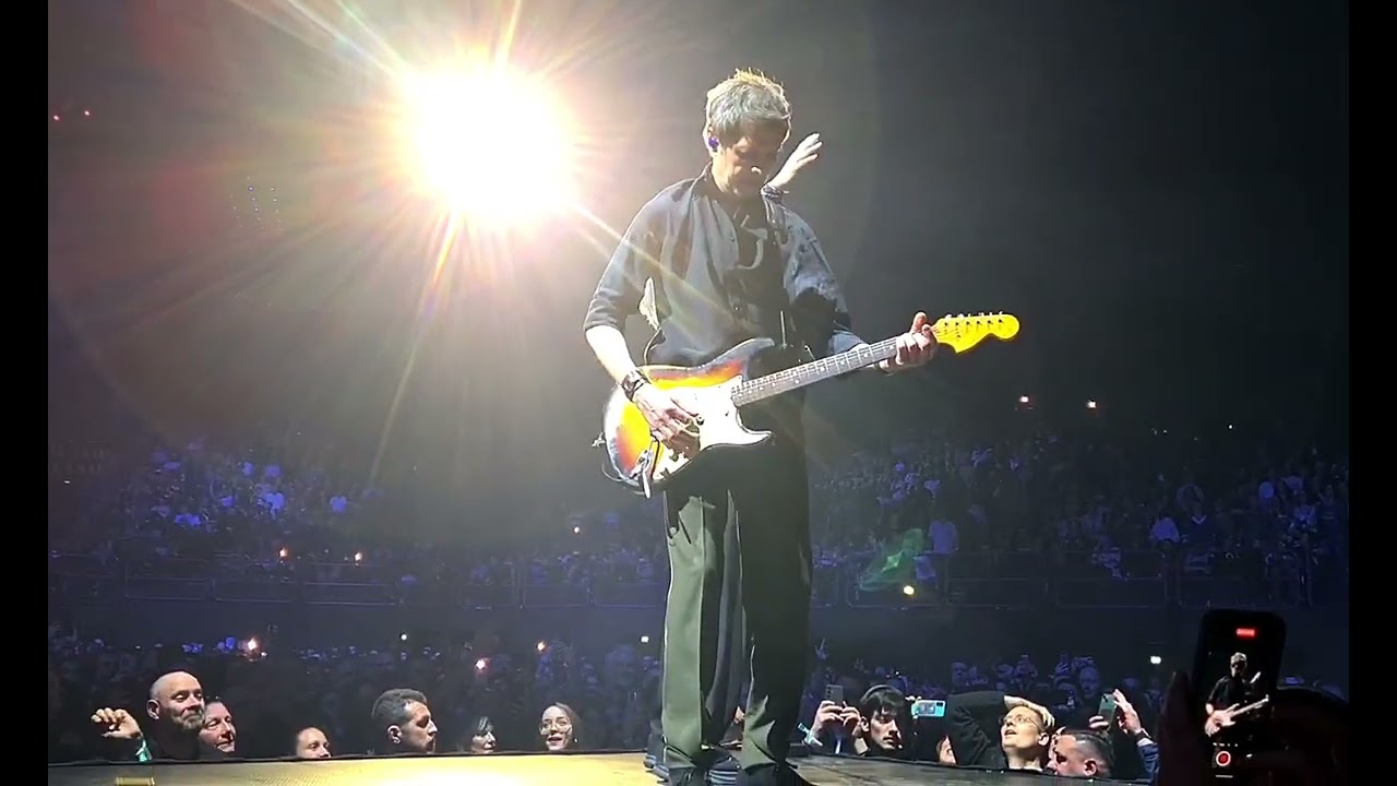 Indochine Arena Tour Amneville 1  18 02 2025 Tes yeux noirs