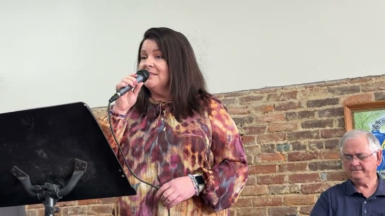 Kelly Hartsfield - It Wasn't God Who Made Honky Tonk Angels