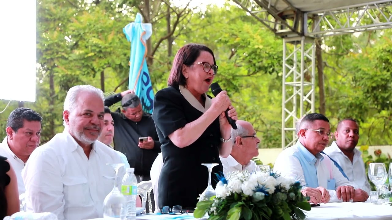 EGEHID inicia reconstrucción de carretera que une a Monción, Mao y Santiago.