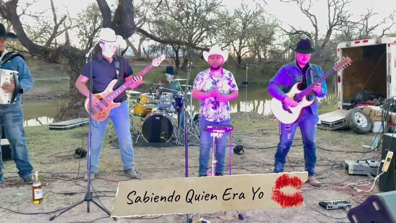 Sabiendo Quien Era Yo - Apreciables del Río [En Vivo desde El Río(En Vivo)]