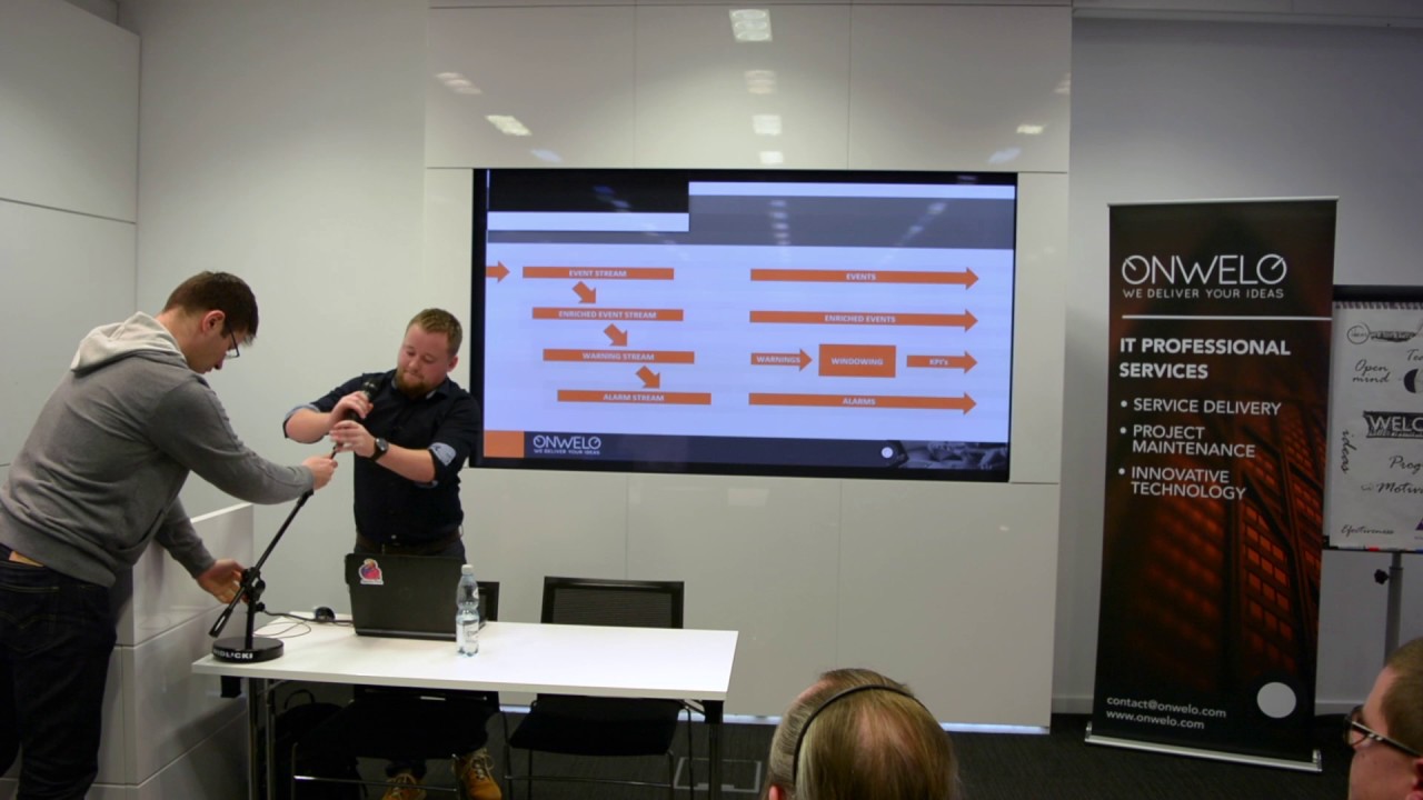 #8 PyData Warsaw Dominik Choma - Building advanced stream processing pipelines with Apache Flink.