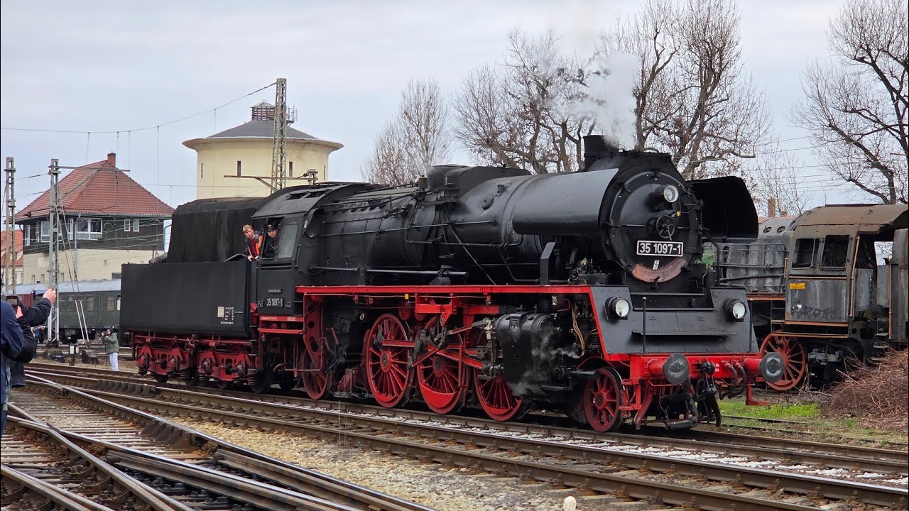 35 1097-1 z pociągiem R&uuml;bezahl do Jaworzyny Śląskiej