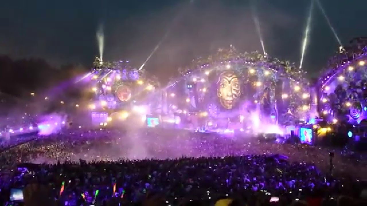 Fireworks @ David Guetta set@ Tomorrowland 2014