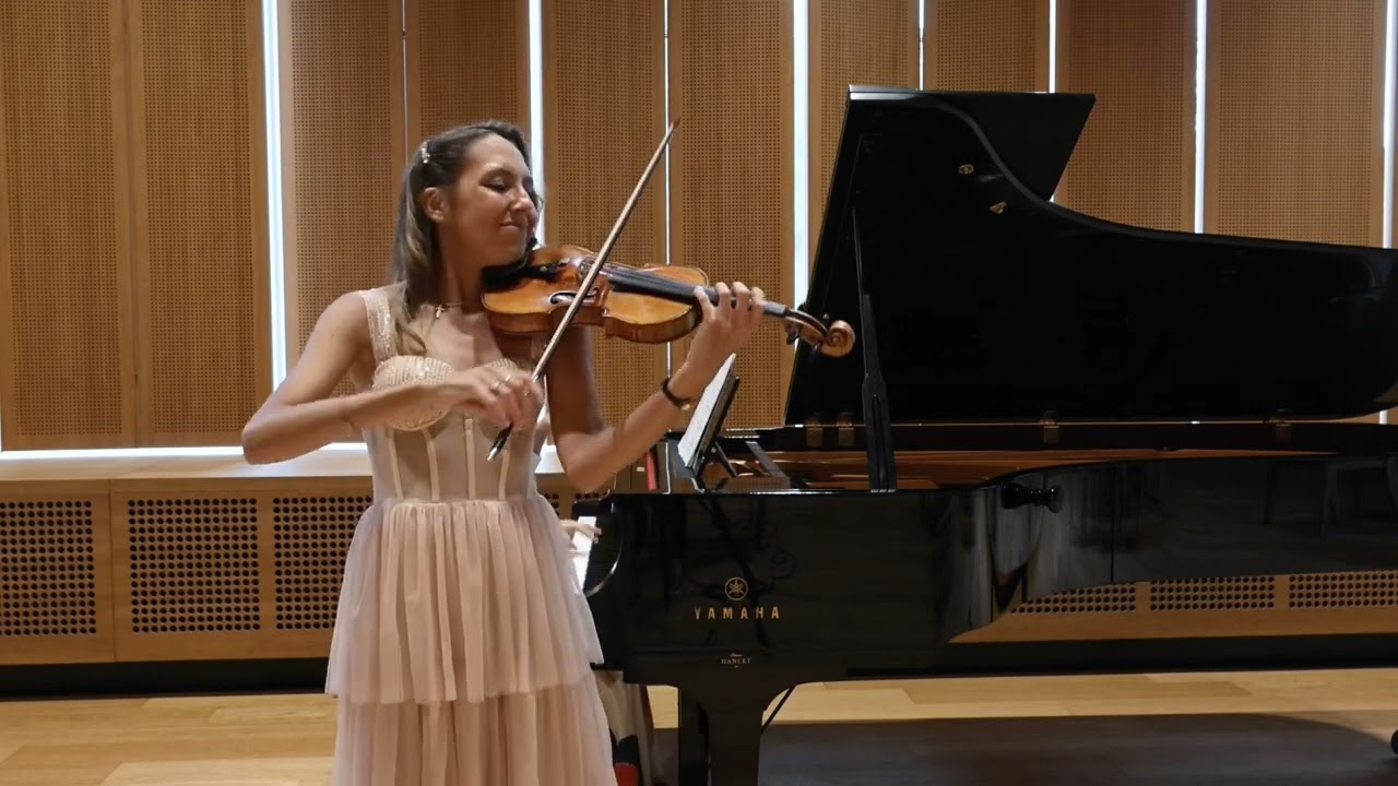 Alexandra Cooreman - Mozart Violin Concerto No.4 in D major - Andante