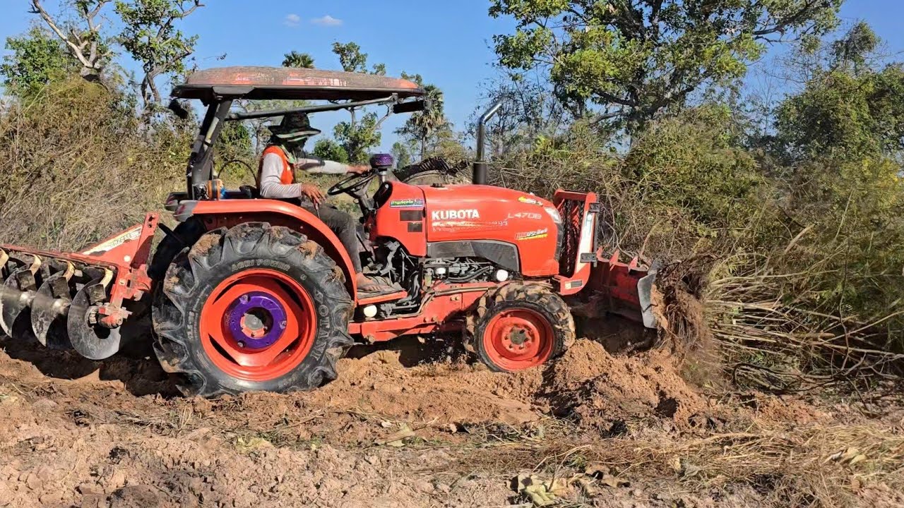 ม้างโพนย้ายแดนปรับที่นา Kubota L4708