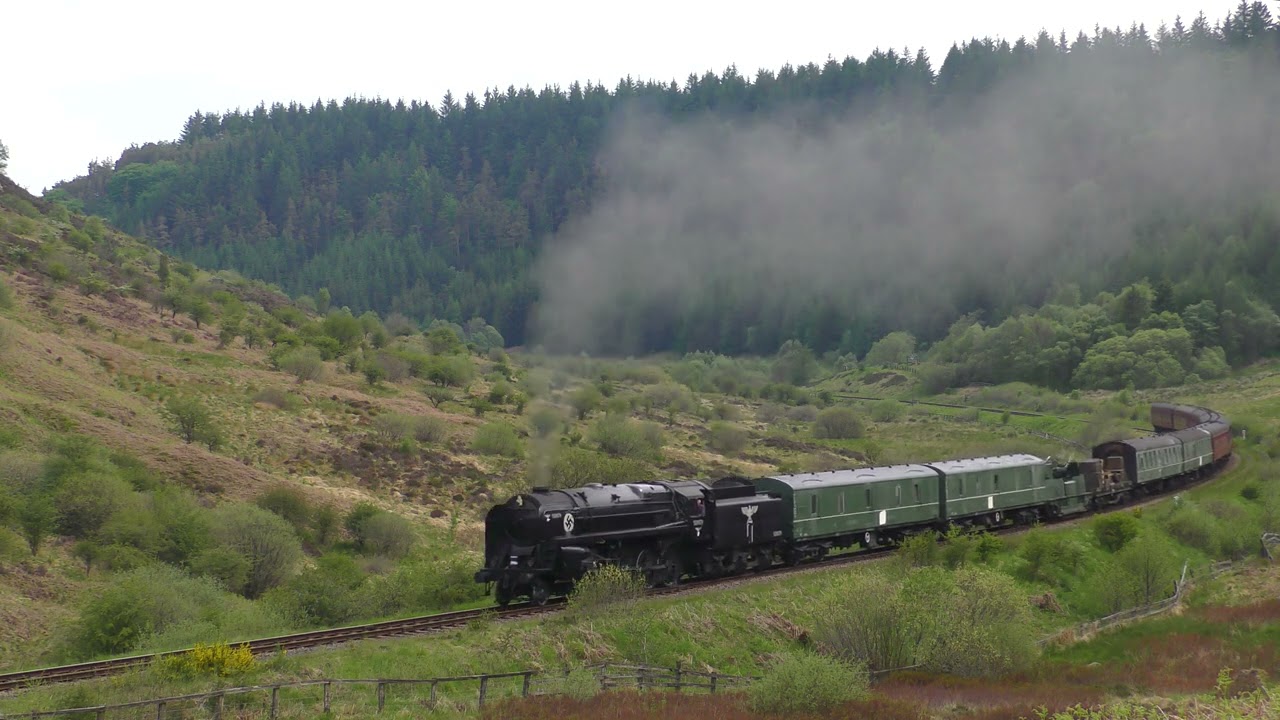 NYMR - 9F 92134 with the 12 vehicle Indiana Jones 5 set powers up the 1:54 gradient in Northdale