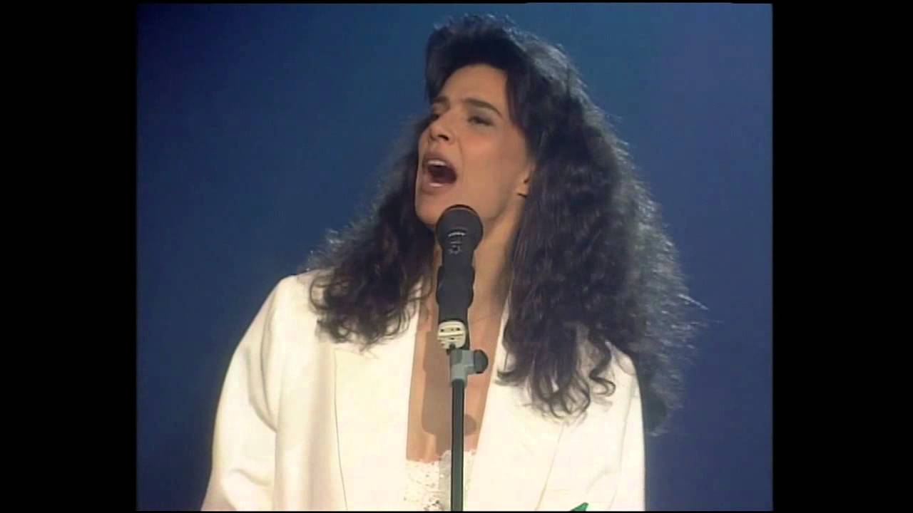 Simone "La Distancia"