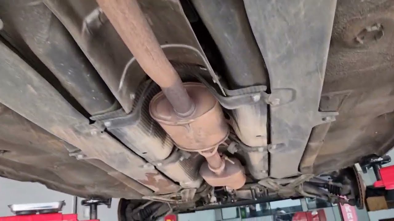 Renault Kangoo, puxando quando freia!