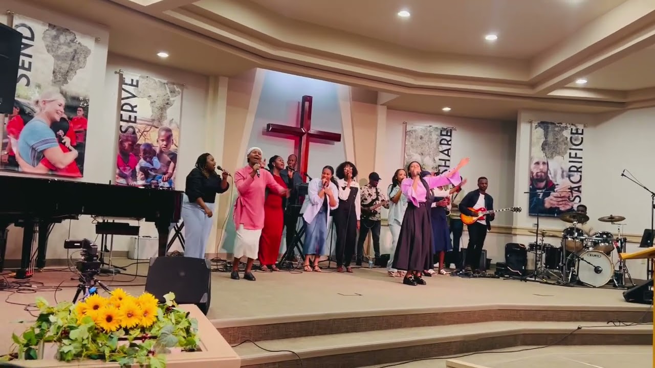 ￼VESTINE & DORCAS in CANADA! City Regina SK. ￼#vestineanddorcas #yeboconcert #regina #concert #God