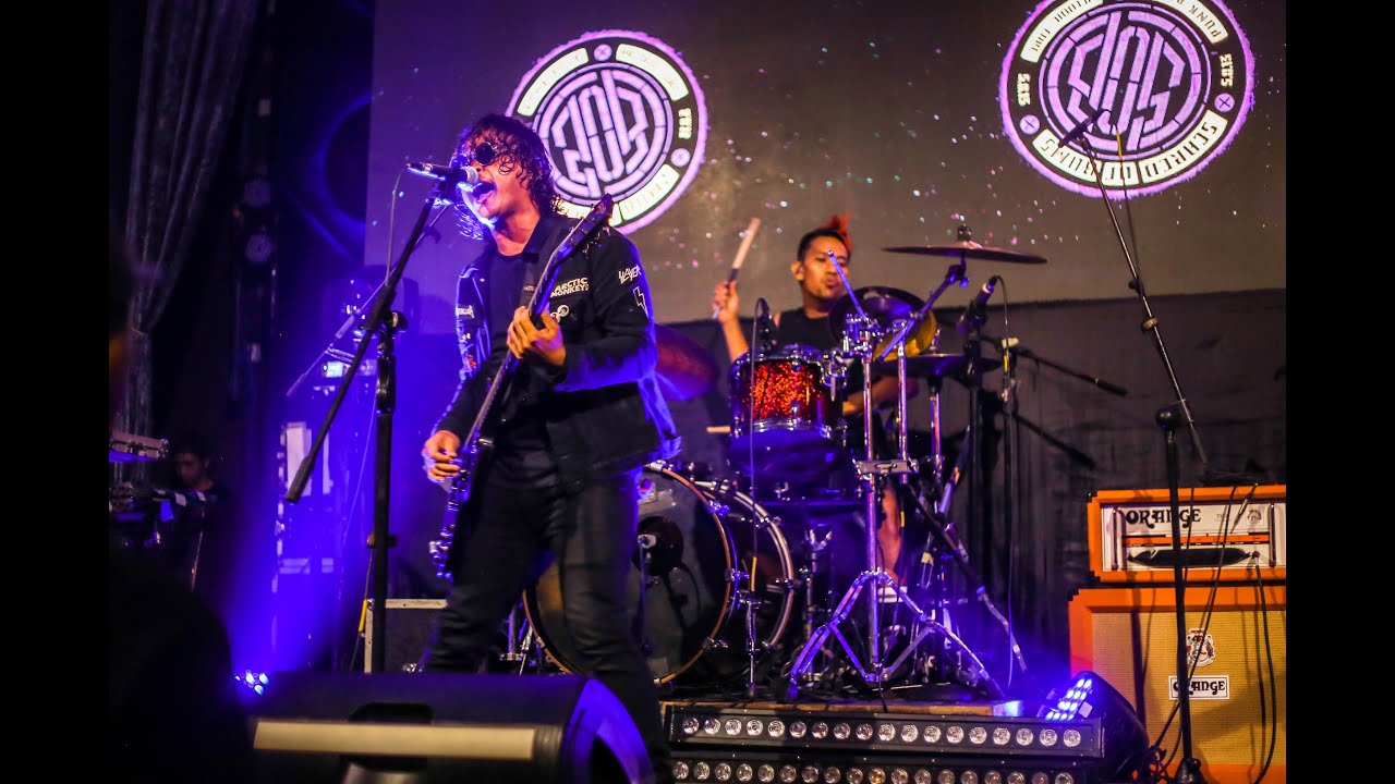 SCARED OF BUMS - KEPALKAN TANGAN KIRI (Live at Hard Rock Cafe Bali)