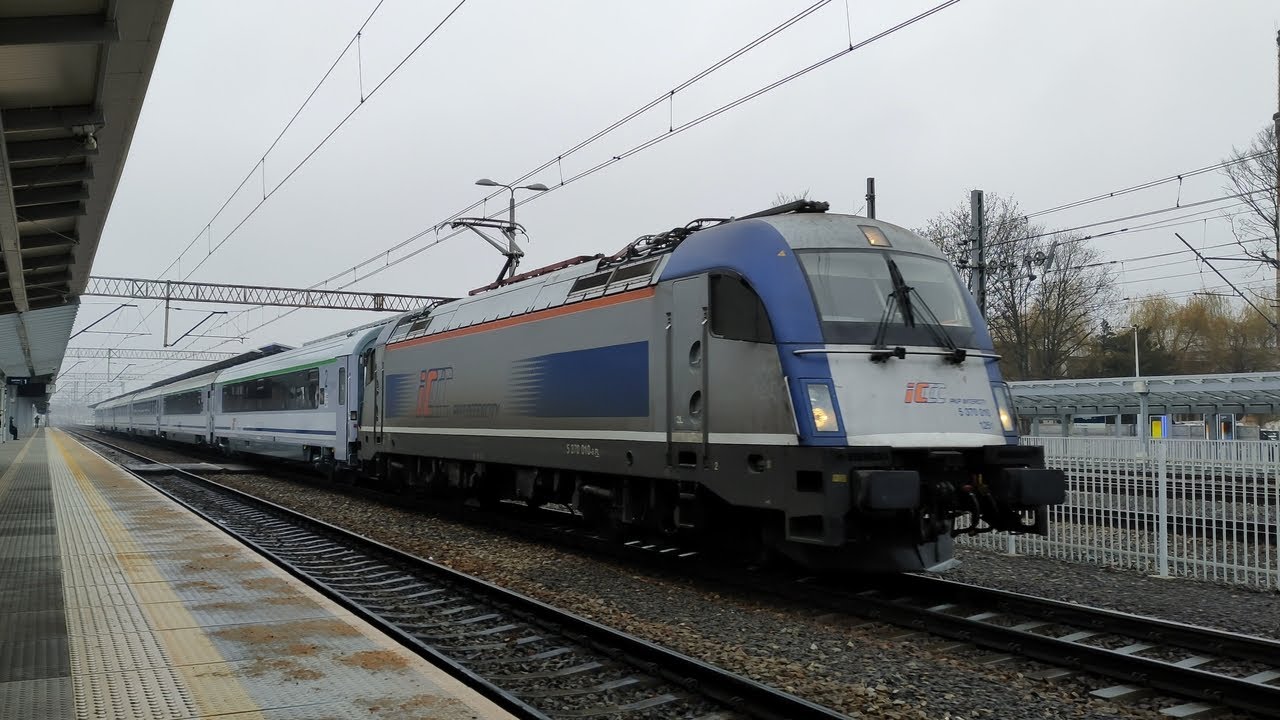 Odjazd pociągu IC 57/73000 