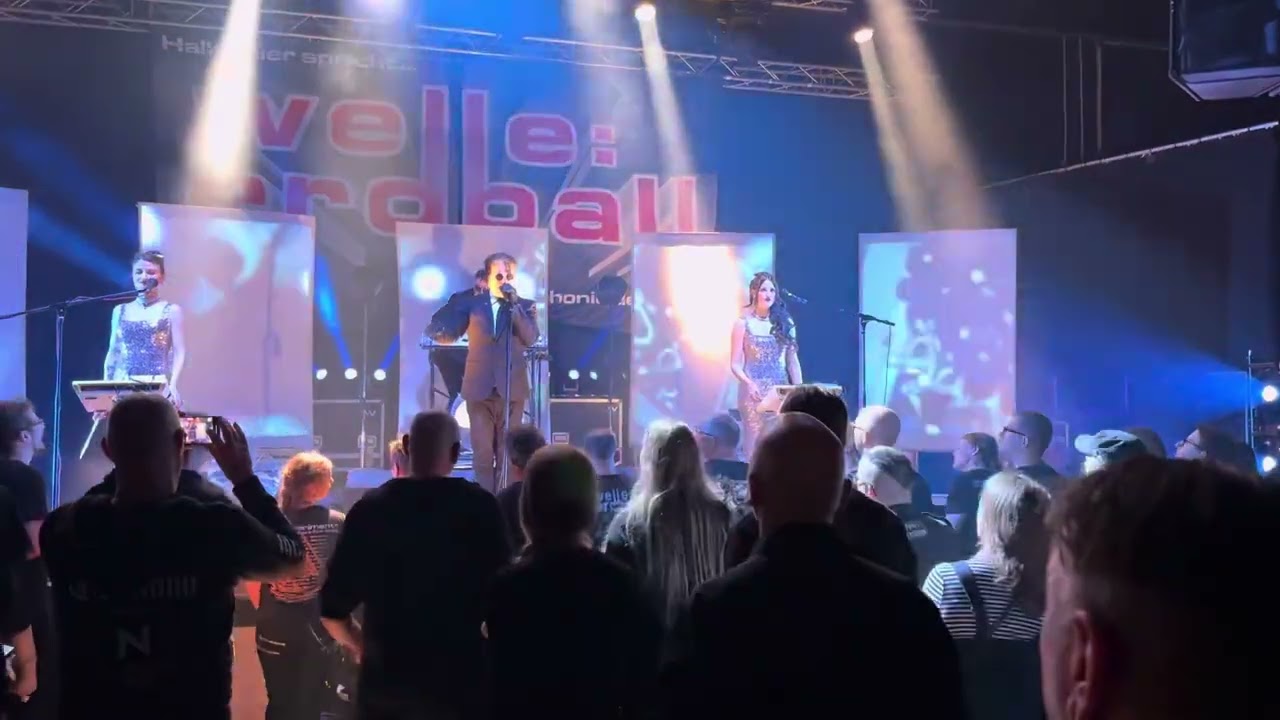 Welle:::Erdball @ Fabrik Coesfeld// Starfighter F—104g—Version 2
