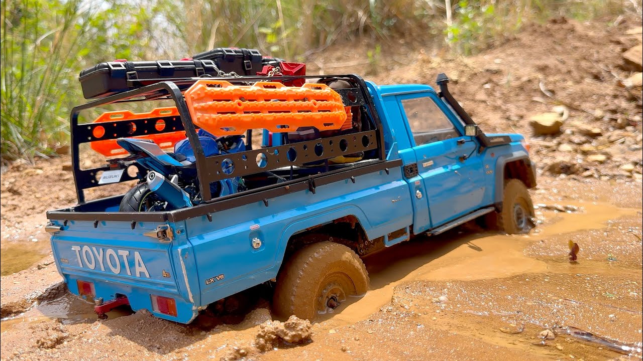 RC car TOYOTA LC70 1/10 Scale #Mercury Scale Chassis #Killerbody  | off-road driving