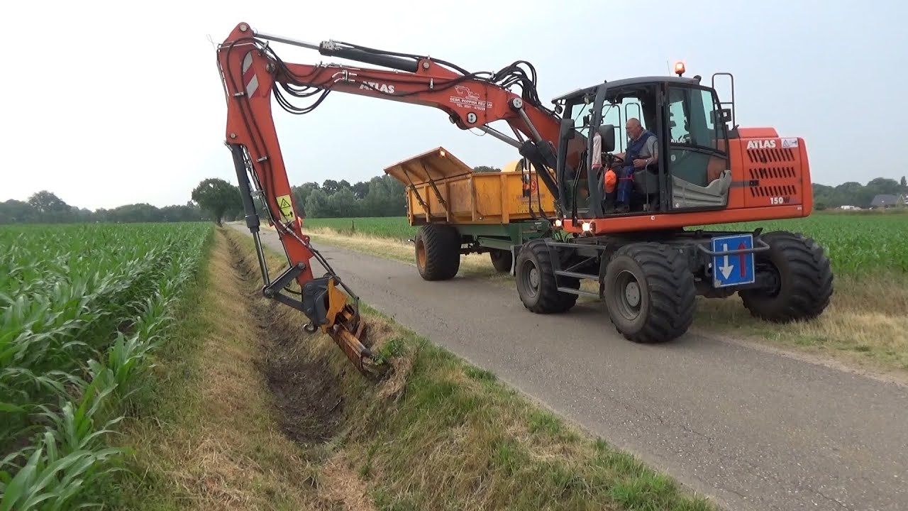 Poppink ditch maintenance