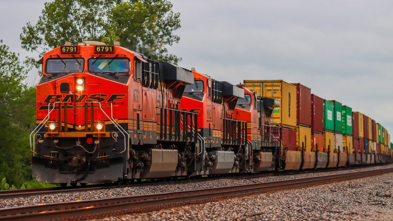 BNSF 6791 East in Edelstein, IL on 8/6/2024