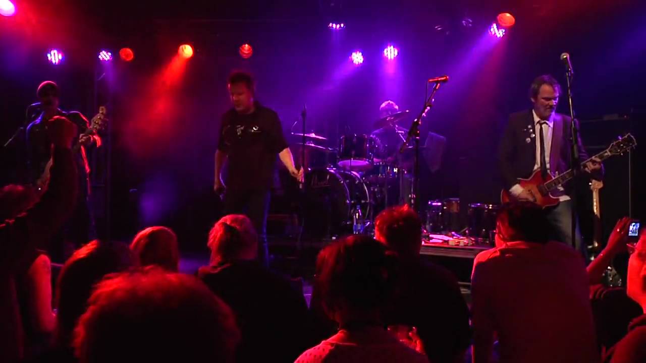 Tumppi Varonen & Problems? - Ei tää lama mun päähän käy (live Klubi Tampere 4.12.2009) HD